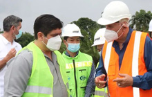 哥斯达黎加总统视察哥斯达黎加32号公路修复与扩建项目.jpg