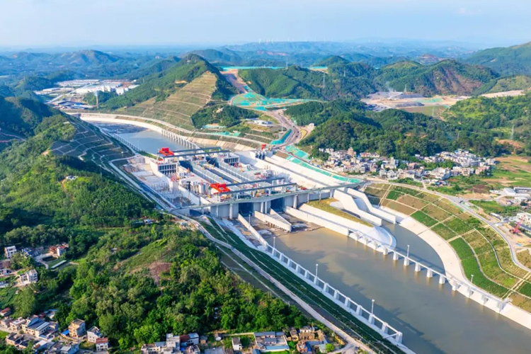 平陆运河全线通水,开辟中国西南出海新通道2.jpg