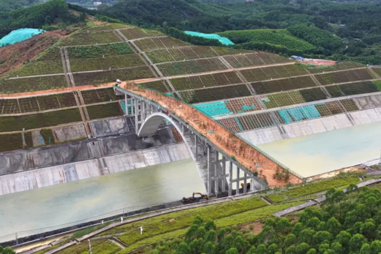 平陆运河全线通水,开辟中国西南出海新通道4.jpg
